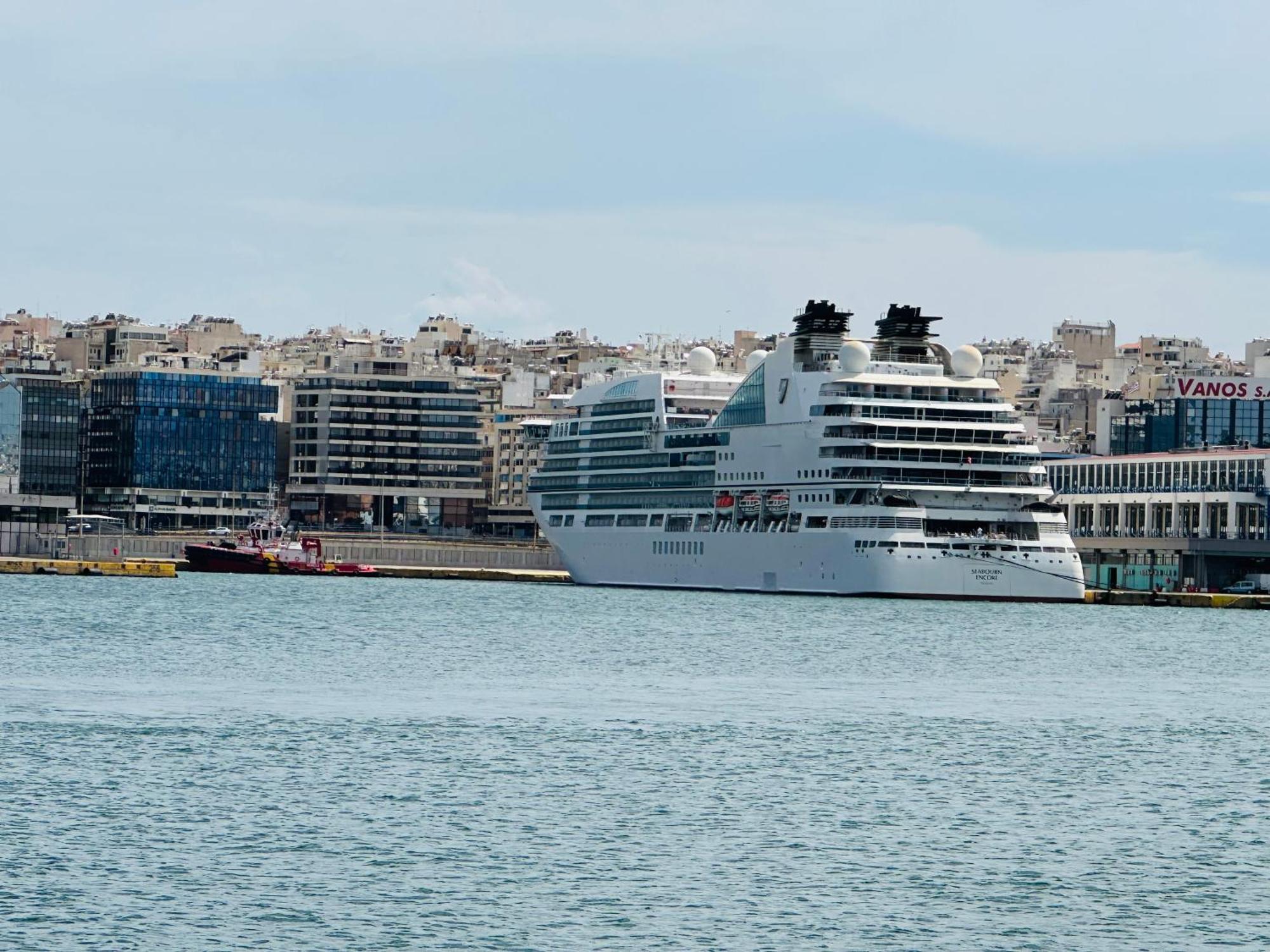 Royal Red Suite No 1, Piraeus Port 外观 照片